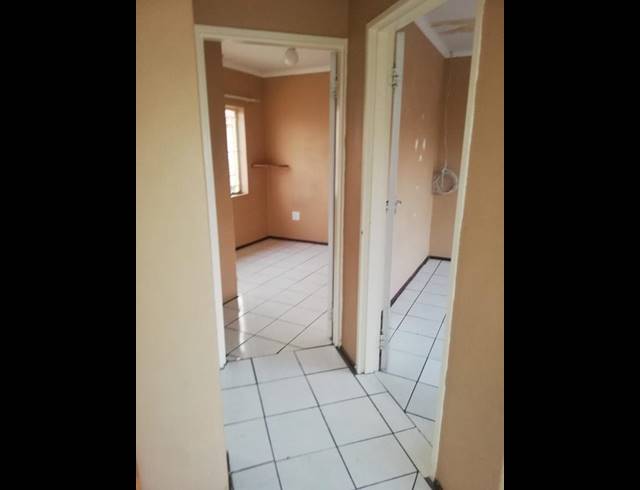 2 BEDROOM PROPERTY TO RENT IN GROBLERPARK EXT
